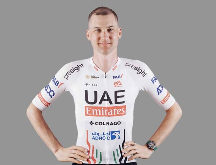 Omloop Het Nieuwsblad Tim Wellens pour mener à la victoire UAE Team Emirates