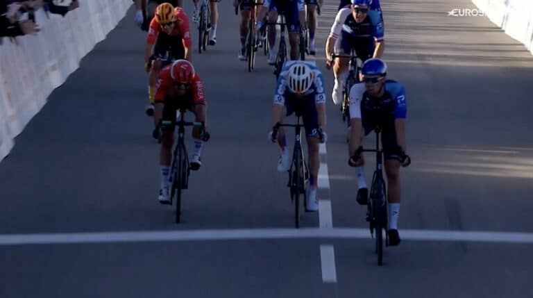 Tour des Alpes-Maritimes, étape 1 : Victoire au sprint pour Ethan Vernon