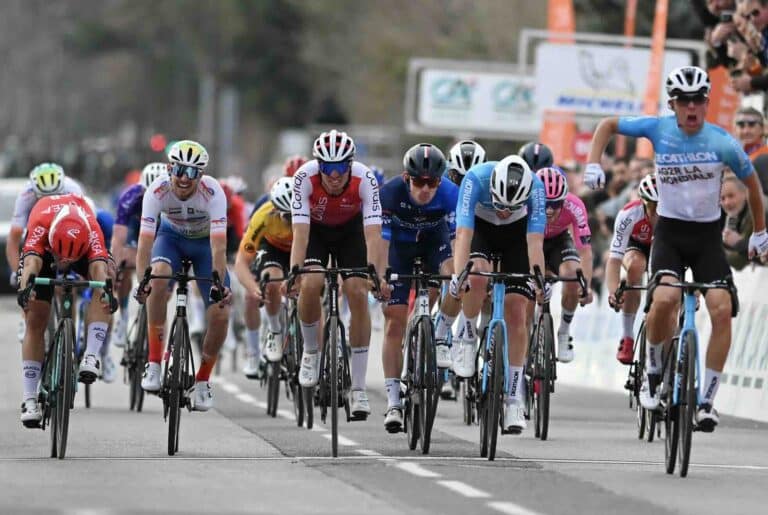 Tour des Alpes-Maritimes, étape 2 : Benoit Cosnefroy réalise le doublé !