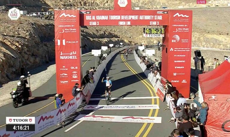 UAE Tour 2024, étape 3 : Ben O’Connor s’impose à Jebel Jais