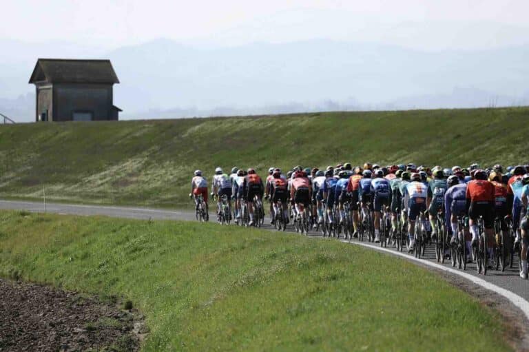 DIRECT – Milan-Sanremo 2024 : 11 coureurs échappés