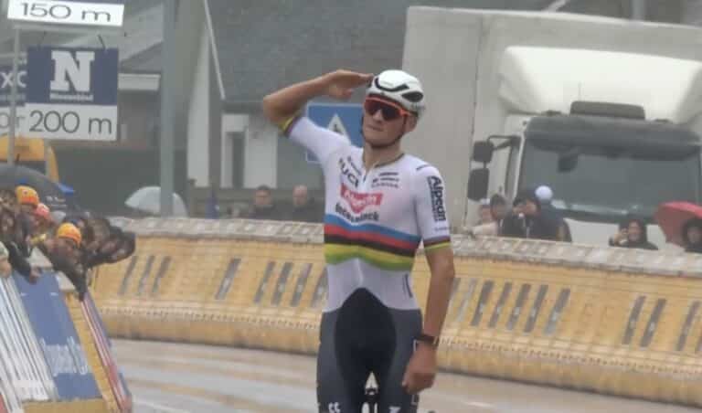 E3 Saxo Classic 2024 : Le grand numéro de Mathieu van der Poel