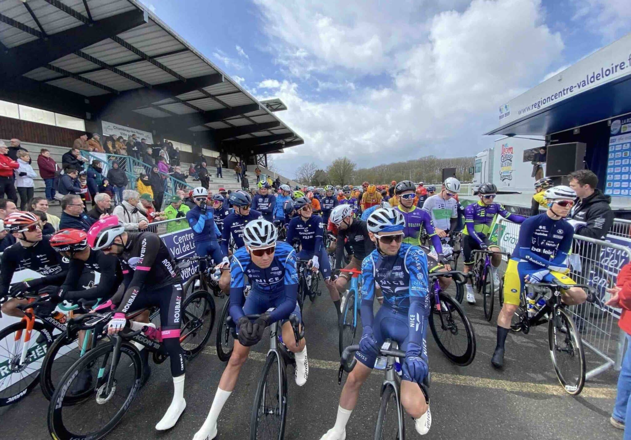 la-roue-tourangelle-2024-les-engag-s-et-favoris