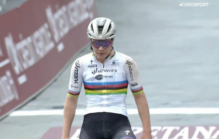 Strade Bianche Femmes 2024 : Lotte Kopecky prend sa revanche