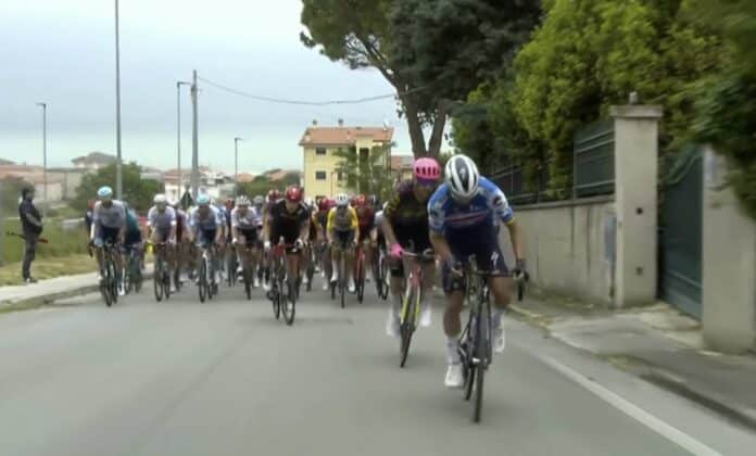 Direct Giro 2024 étape 12 Julian Alaphilippe dans l'échappée du jour