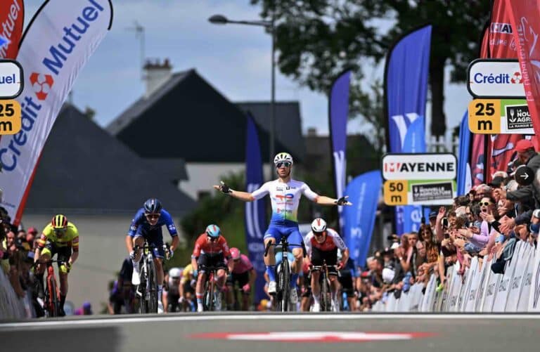 Emilien Jeannière remporte sa première victoire pro sur les Boucles de la Mayenne