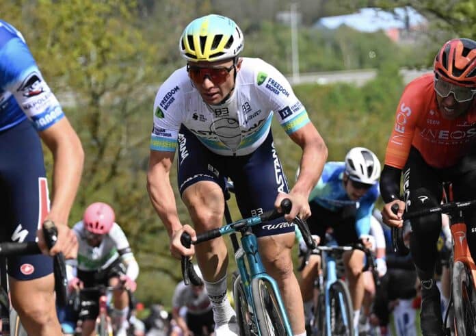 Giro 2024 Alexey Lutsenko leader de l'équipe Astana Qazaqstan