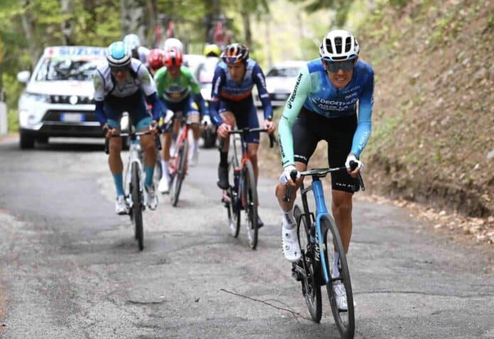 Giro 2024 Decathlon AG2R La Mondiale avec Ben O'Connor