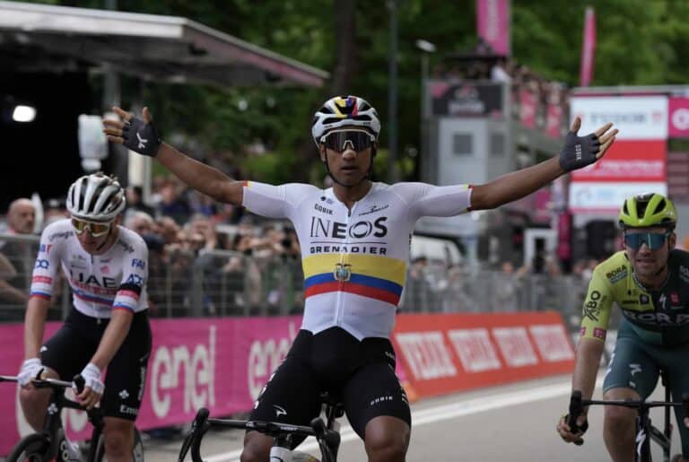 Giro 2024 : Etape et premier maillot rose pour Jhonatan Narvaez