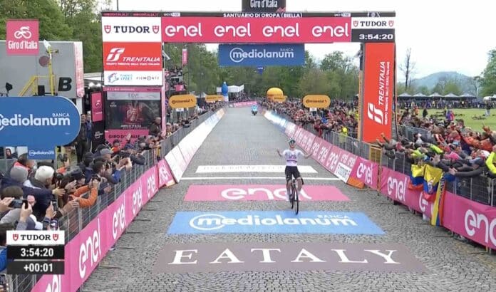 Giro 2024 Tadej Pogacar gagne au sommet d'Oropa et prend la maillot rose