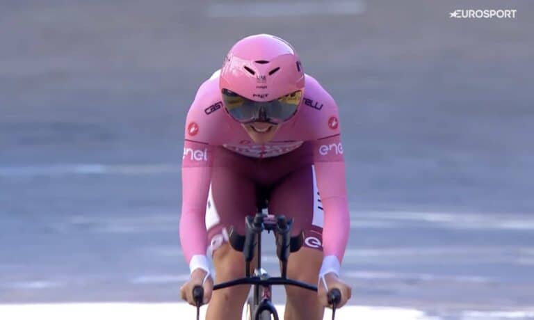 Nouvelle masterclass de Tadej Pogacar sur le Giro 2024