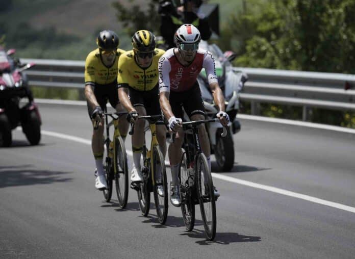 Vidéo Giro 2024 le résume de la 11e étape du Tour d'Italie