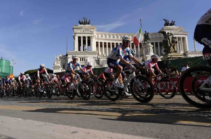 Vidéo Giro 2024 le résumé de la 21e étape du Tour d'Italie