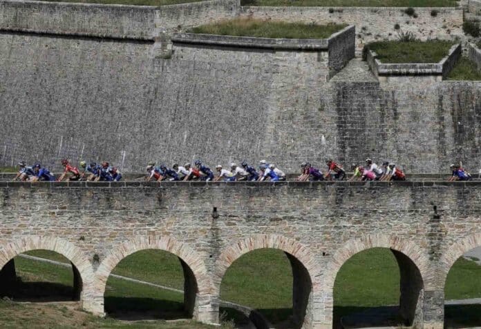 Tour de France 2024 étape 5 177,4km Saint Jean de Maurienne Saint Vulbas 3 juillet