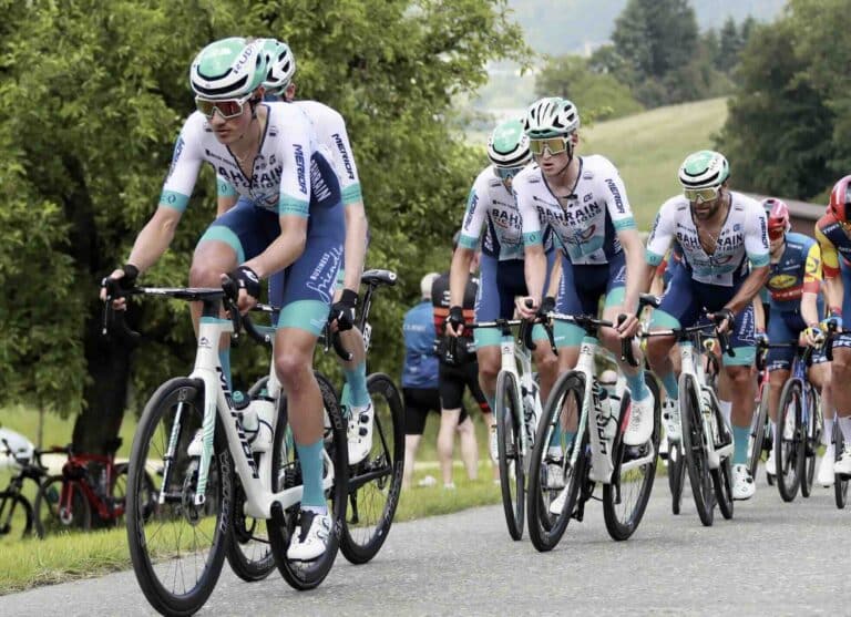 Tour de Suisse 2024 : Bahrain-Victorious, courir pour Gino Mäder