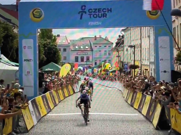 Czech Tour 2024. Alaphilippe remporte la dernière étape, Hirschi le général