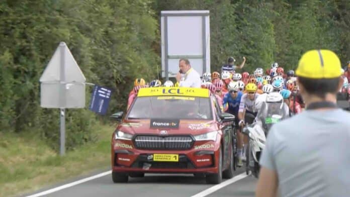 En direct vidéo le départ de la 13e étape du Tour de France a été donné