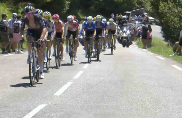 Etape 15. Tour de France. Beaucoup de coureurs partis en échappée
