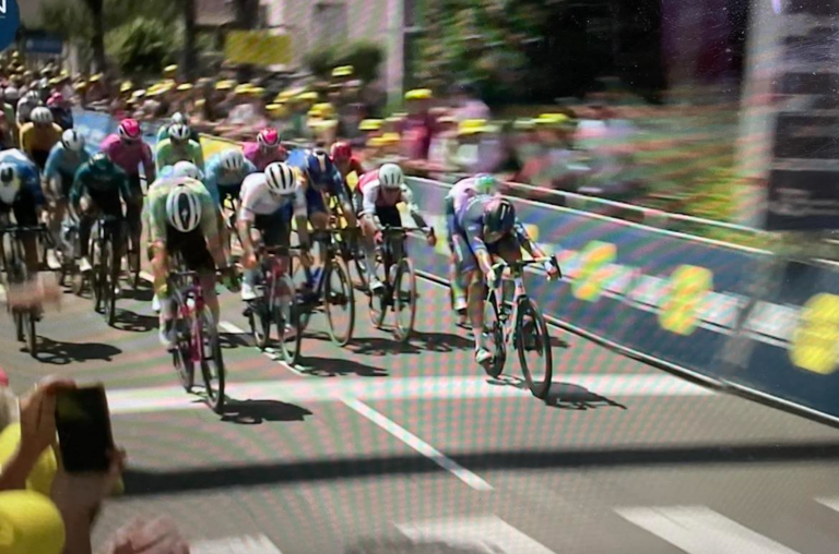 Fergus Browning s’impose à la photo finish sur la 1e étape du Tour de l’Ain 2024
