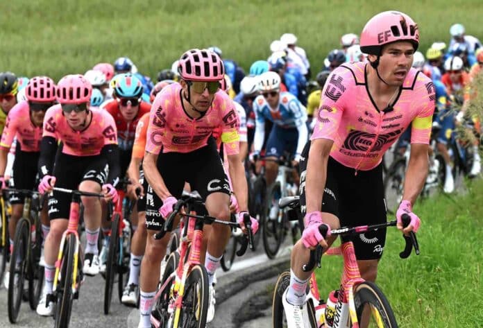 tour de l'ain composition de l'equipe ef education easypost autour de hugh carty