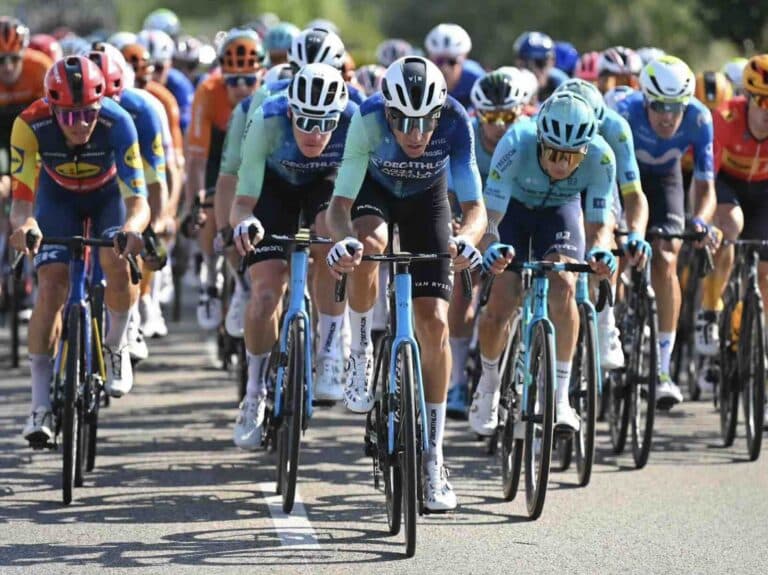 Tour de Wallonie 2024 : Benoit Cosnefroy leader de l’équipe Decathlon AG2R La Mondiale