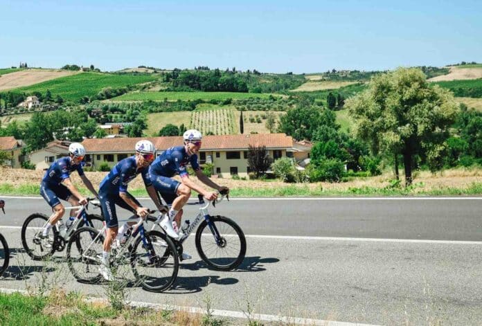 tour de wallonie 2024 la groupama fdj avec rudy molard et paul penhoet