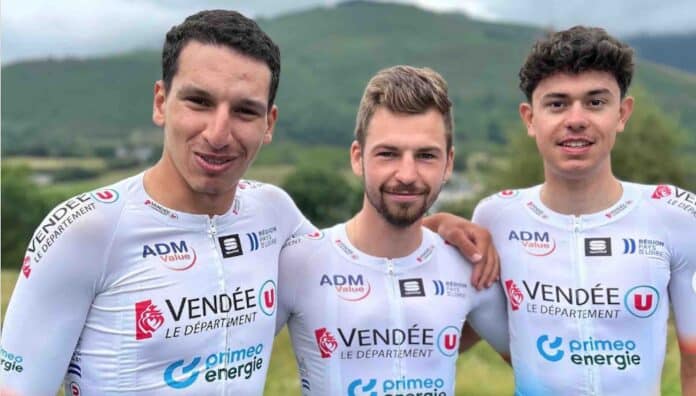 trois stagiaires chez le team totalenergies