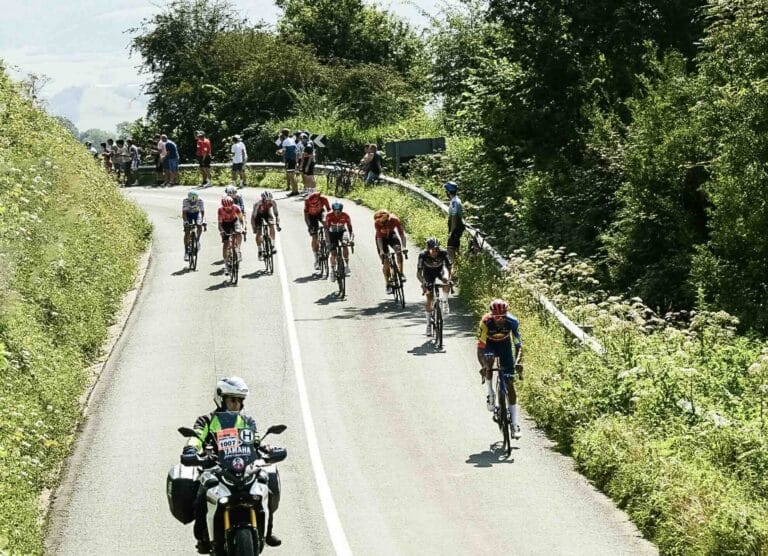 EN DIRECT. Trois coureurs français dans l’échappée de la Clasica San Sebastian 2024