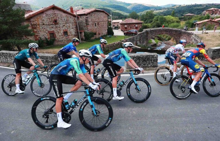 La Polynormande 2024. Décathlon Ag2r la Mondiale avec le Champion de France Paul Lapeira