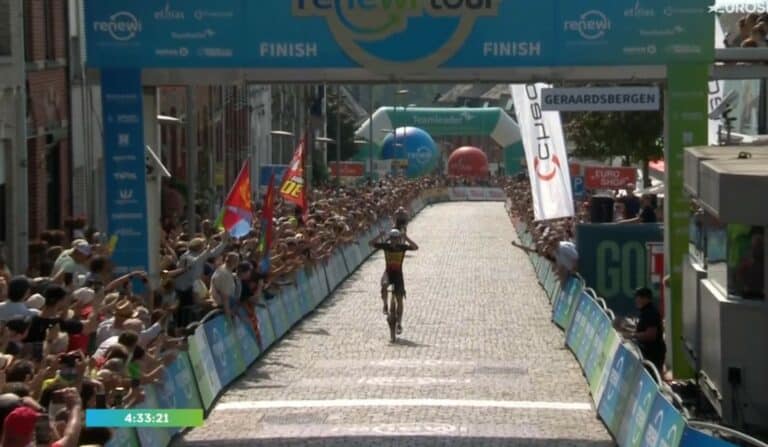 Arnaud De Lie conclut le Renewi Tour 2024 en beauté, Tim Wellens remporte le classement général