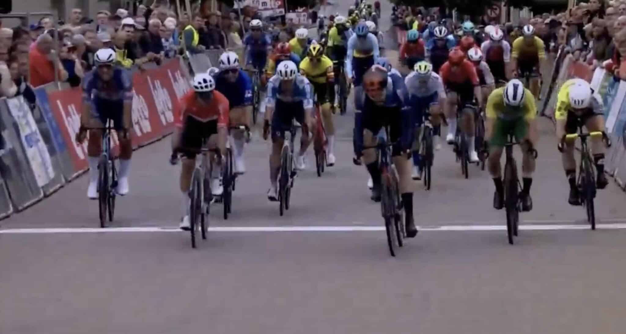 Omloop van het Houtland 2024. Max Walscheid victorieux à la photo finish