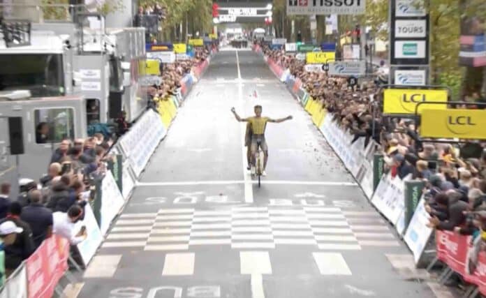 Paris Tours 2024 Christophe Laporte remporte la Classique des feuilles mortes