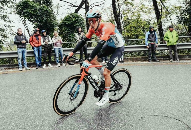 Tour du Piémont 2024. La Lotto Dstny avec Alec Segaert et Harm Vanhoucke