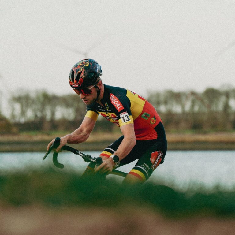 Cyclo-cross : Coupe du Monde. Impérial, Eli Iserbyt s’impose à Anvers