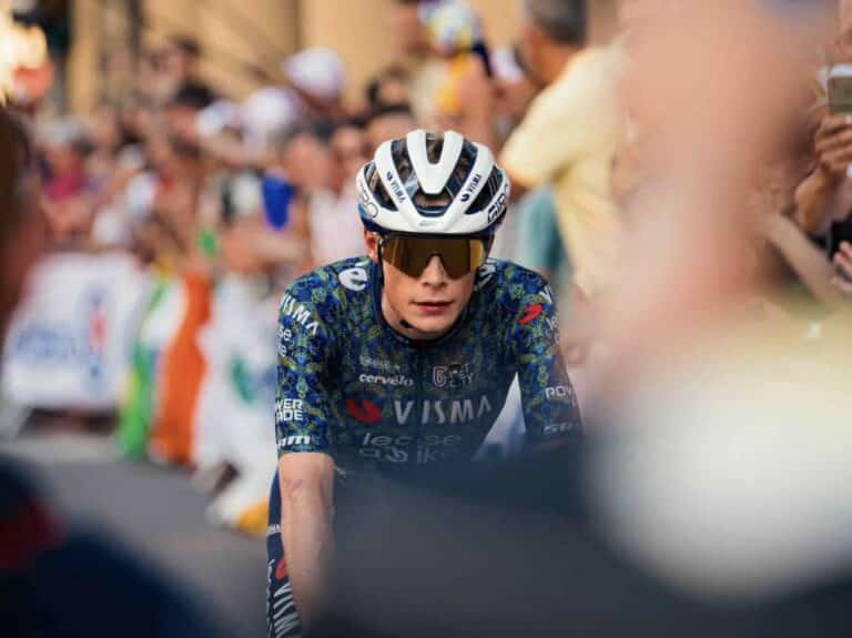 Jonas Vingegaard laisse planer le doute sur sa participation au Giro 2025