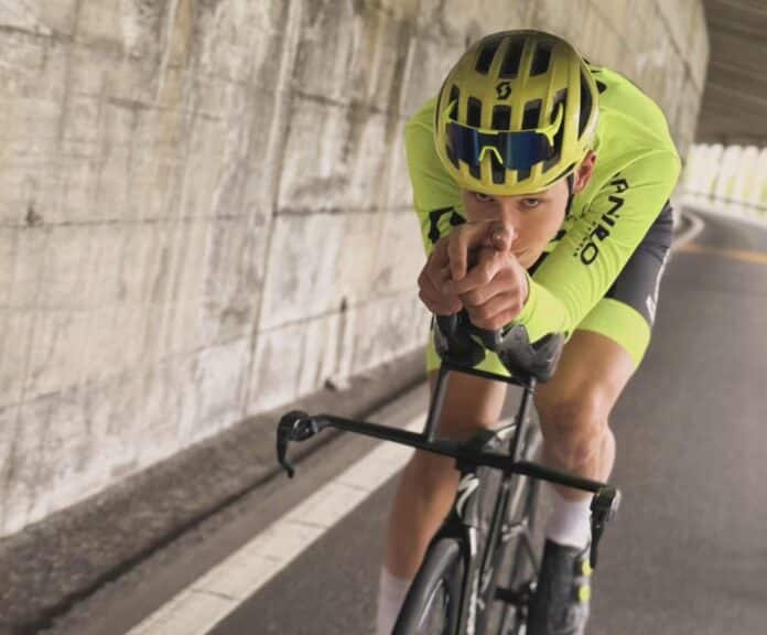 Kacper Gieryk espoir du contre la montre polonais suspendu pour dopage à l'EPO