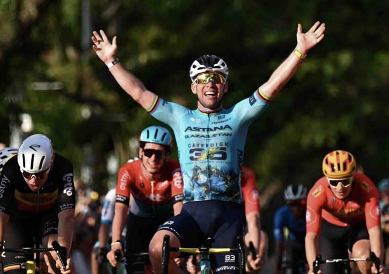 Mark Cavendish s’impose au critérium de Singapour pour un final en apothéose