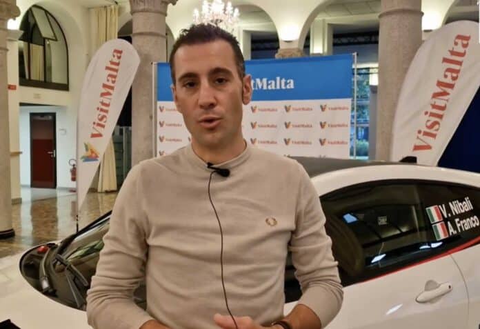 Vincenzo Nibali passe des deux roues aux quatre roues au Monza Rally Show