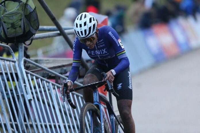 Cyclo-cross : Superprestige - Ceylin del Carmen Alvarado vainqueur à Mol