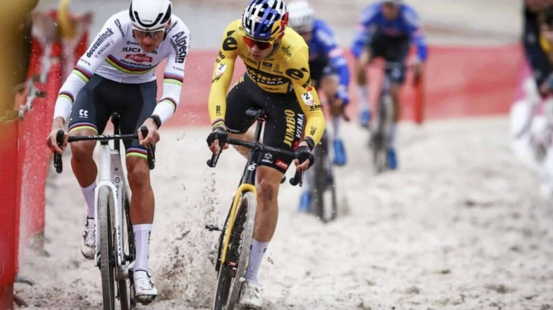 D Bat Le Cyclo Cross Se Rel Vera T Il Apr S Van Der Poel Et Van Aert