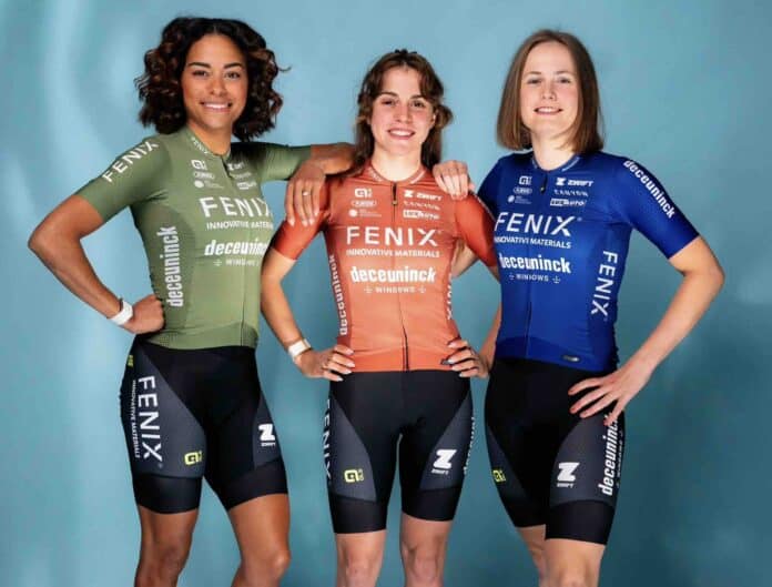 Nouveau maillot 2025 Fenix Deceuninck un clin d'oeil à l'innovation