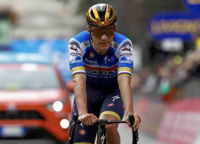 Remco Evenepoel opéré de la clavicule après son grave accident à l’entraînement