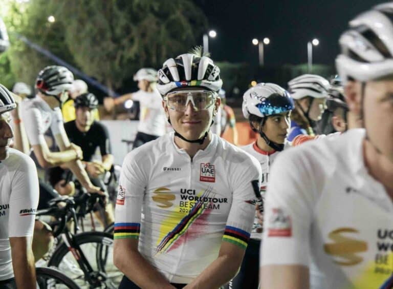 Tadej Pogacar rejoint la campagne de sécurité routière #MakeASafetyStatement au Forum UCI 2024