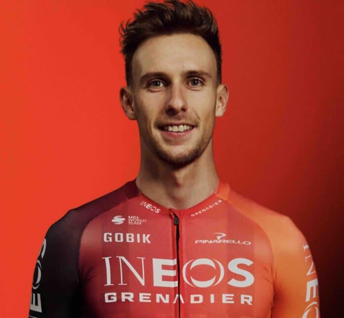 Axel Laurance se dévoile avec son nouveau maillot INEOS Grenadiers