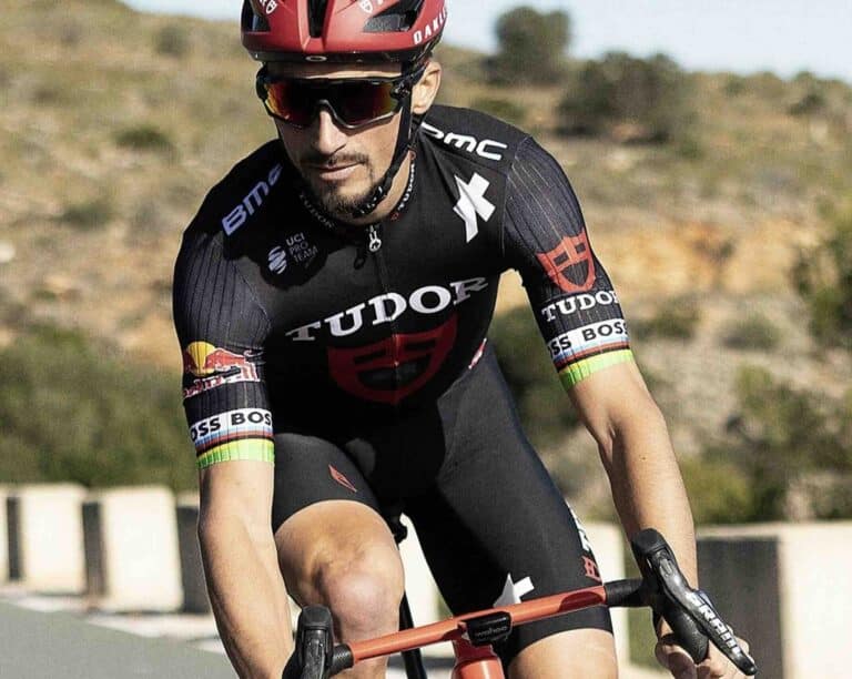 Julian Alaphilippe chez Tudor : Un salaire de 2 millions d’euros pour un nouveau départ