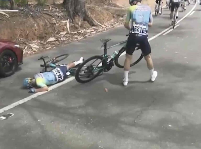 Martin Lopez, victime d’une lourde chute au Tour Down Under