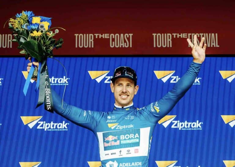 Sam Welsford : « Je suis satisfait, je reste en bleu »