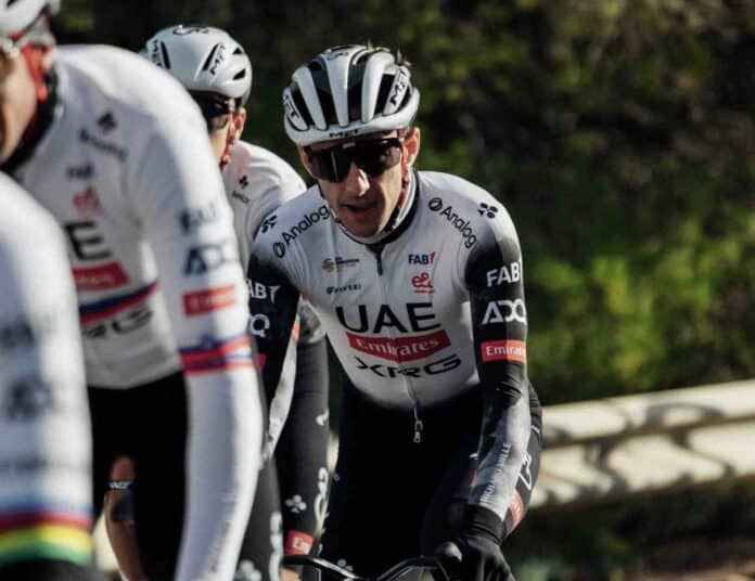 UAE Team Emirates XRG révolutionne le cyclisme avec l'intelligence artificielle