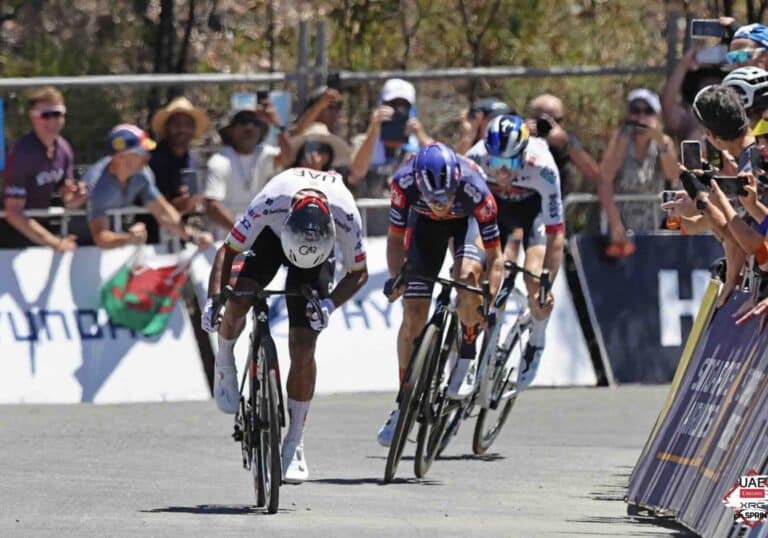 VIDEO – Jhonatan Narváez s’impose à Willunga Hill et prend le maillot de leader du Tour Down Under