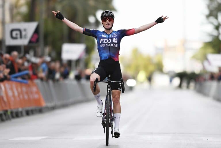 Demi Vollering remporte sa première course sous les couleurs de l’équipe FDJ Suez